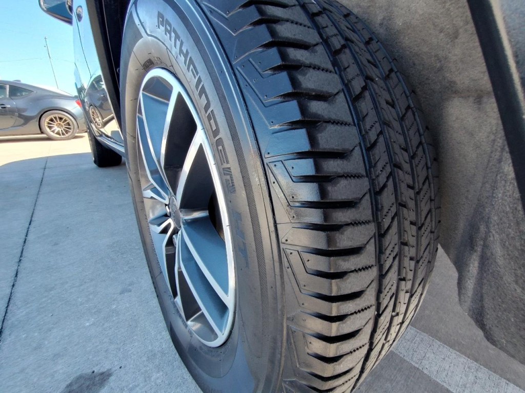 2019 Jeep Grand Cherokee Image 11