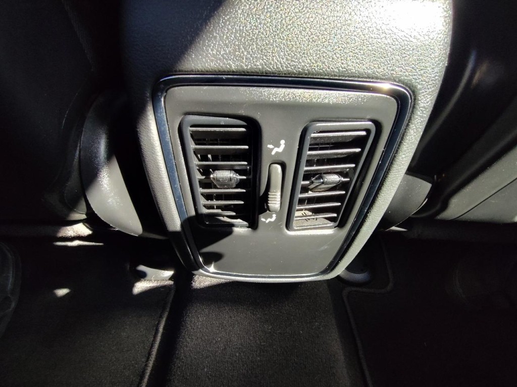 2019 Jeep Grand Cherokee Image 37