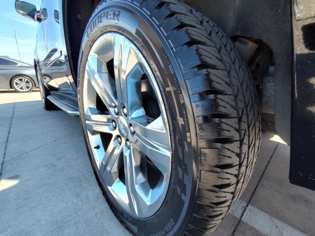 2017 Chevrolet Tahoe Image 10