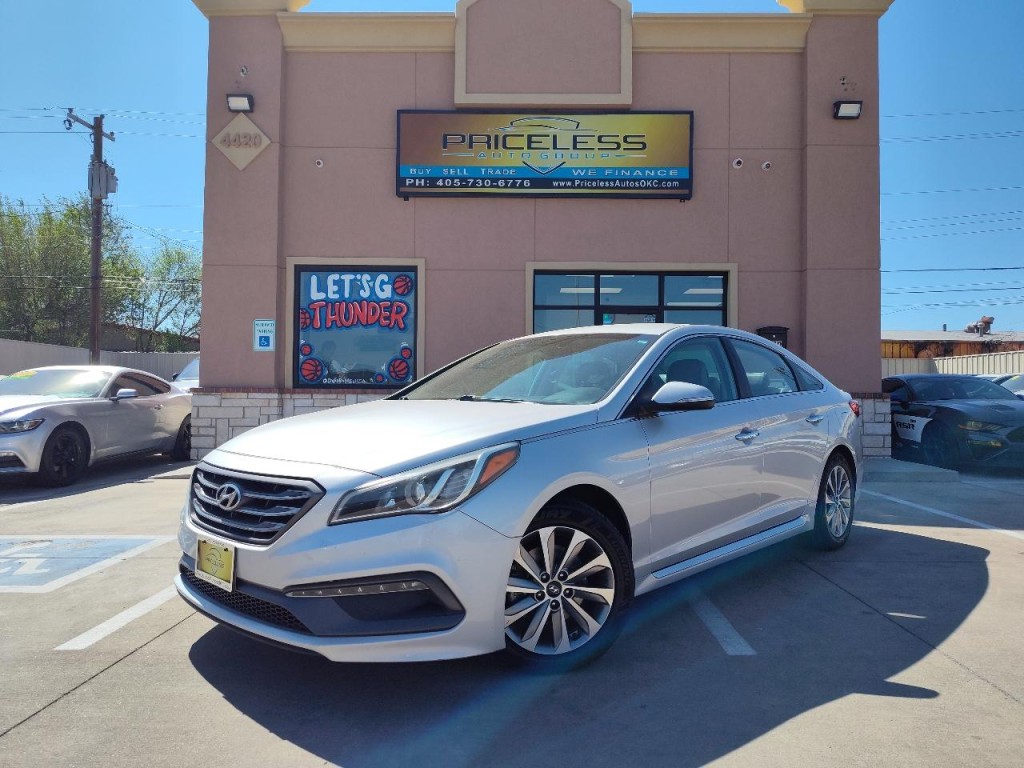 2015 Hyundai Sonata Image 1