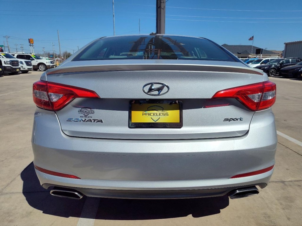 2015 Hyundai Sonata Image 5