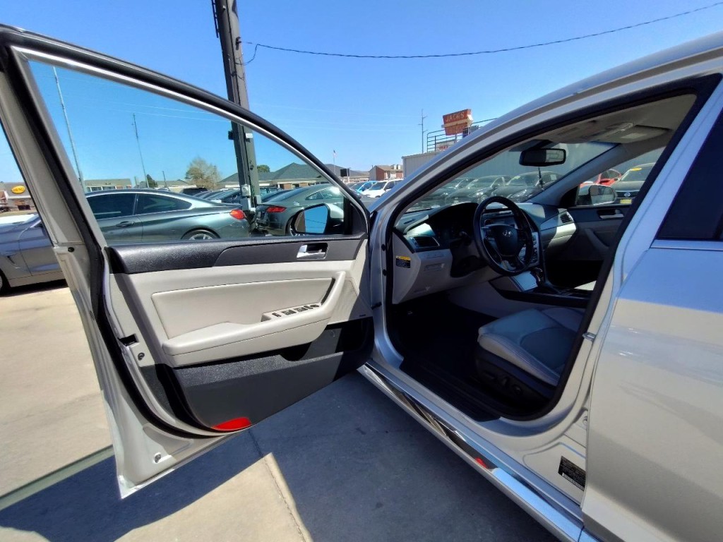 2015 Hyundai Sonata Image 12