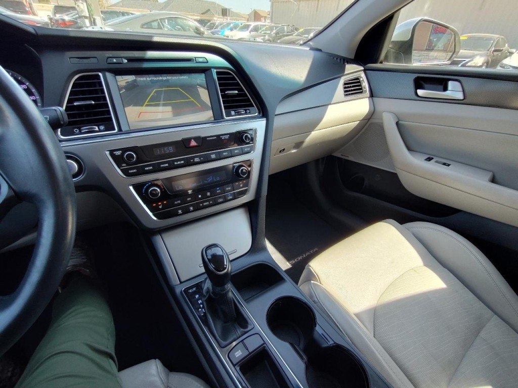 2015 Hyundai Sonata Image 20
