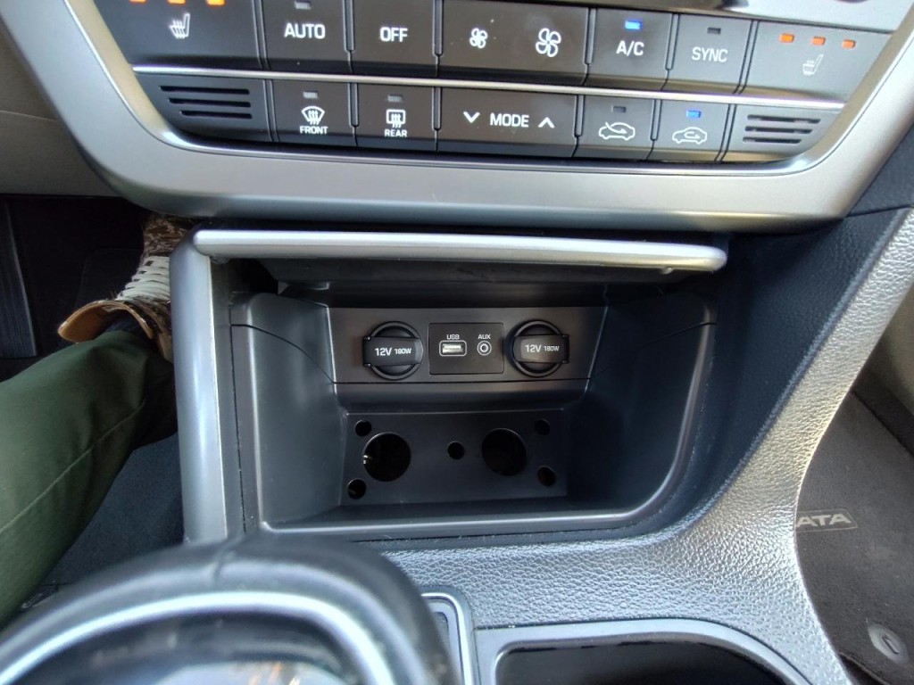 2015 Hyundai Sonata Image 22
