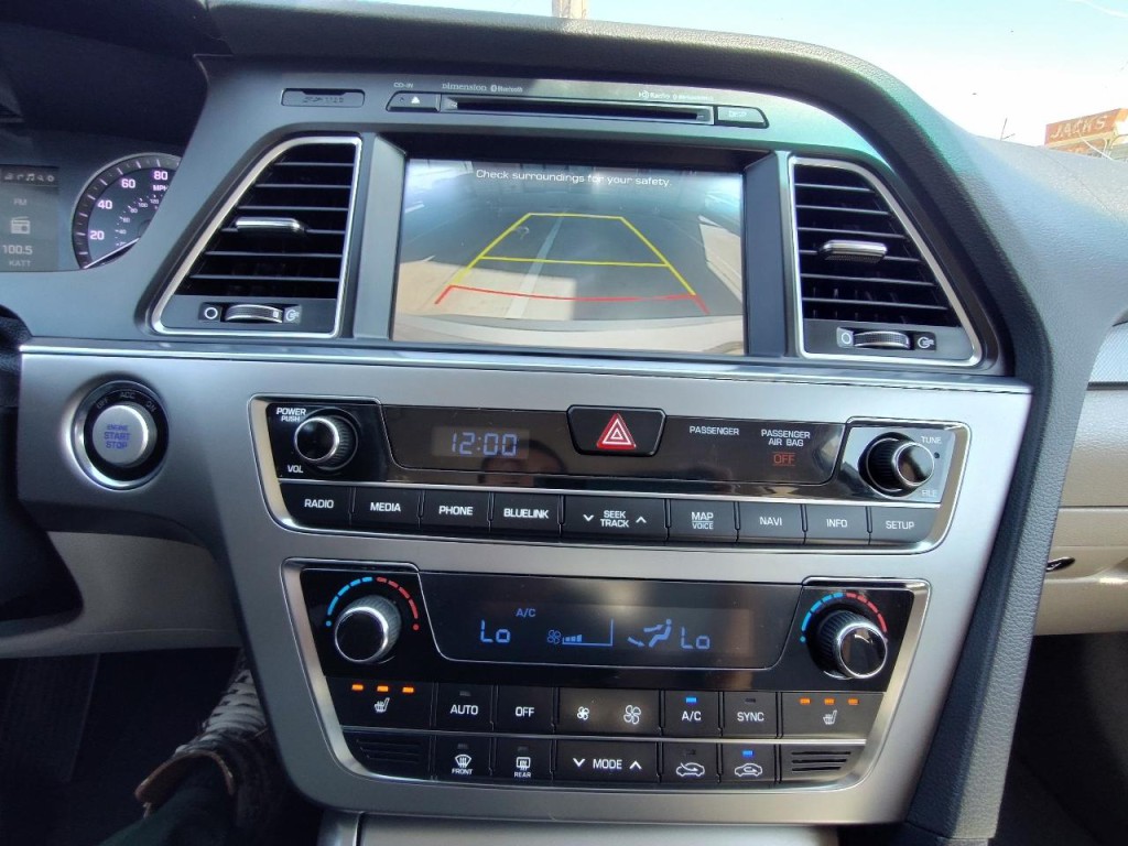 2015 Hyundai Sonata Image 23
