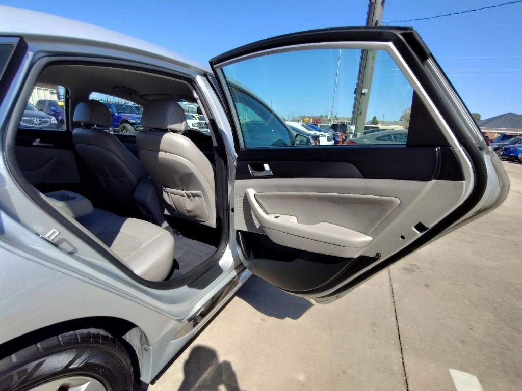 2015 Hyundai Sonata Image 36