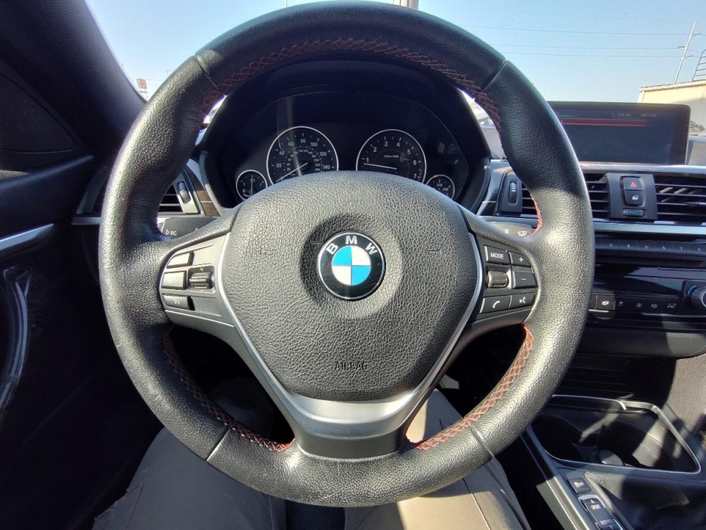 2016 BMW 4 Series Image 17