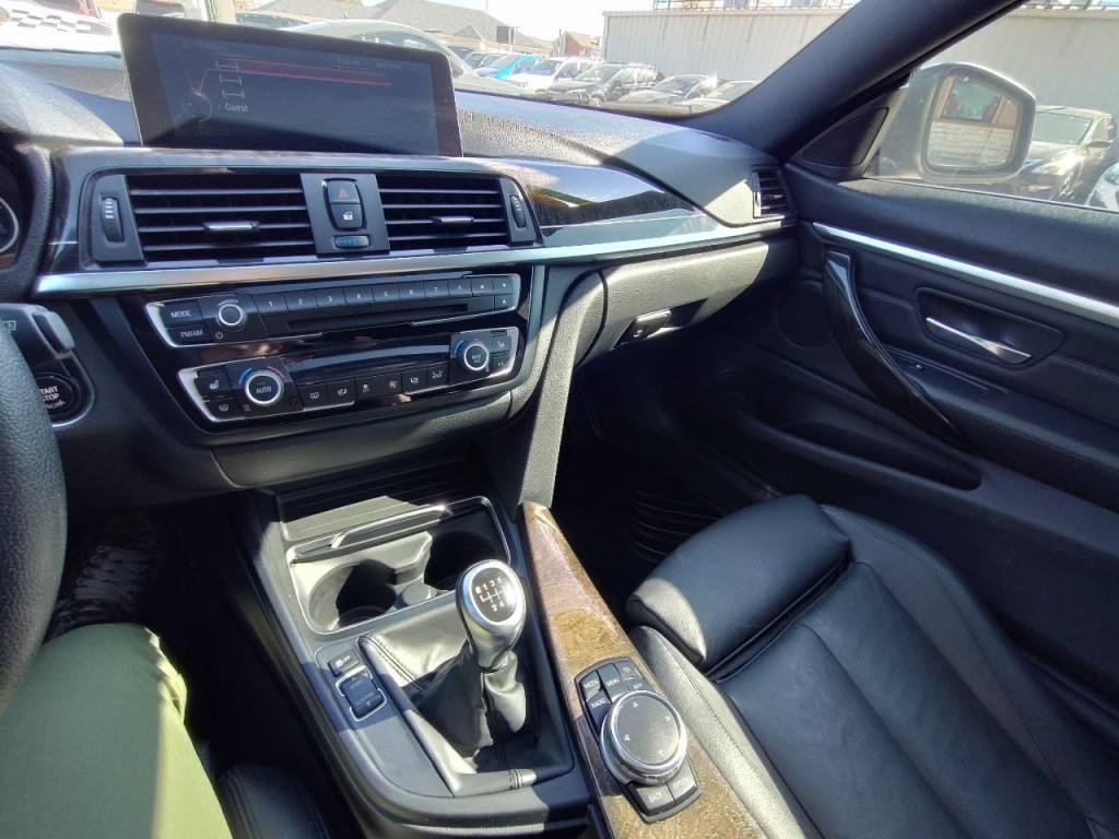 2016 BMW 4 Series Image 21