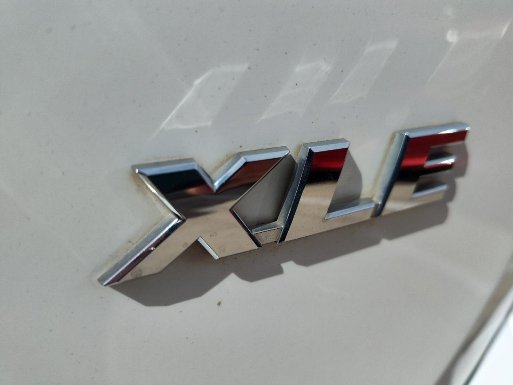 2017 Toyota Rav4 Image 10