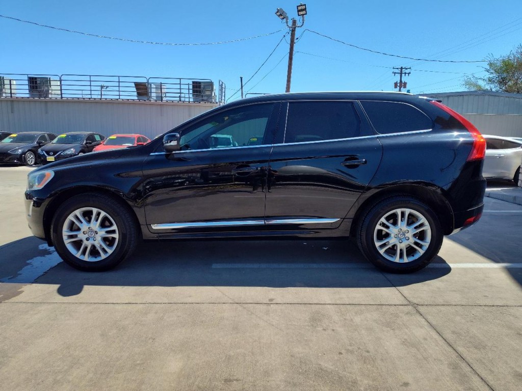 2016 Volvo XC60 Image 7