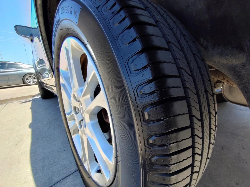 2016 Volvo XC60 Image 12