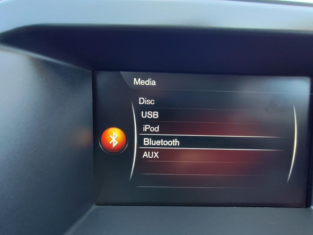 2016 Volvo XC60 Image 25