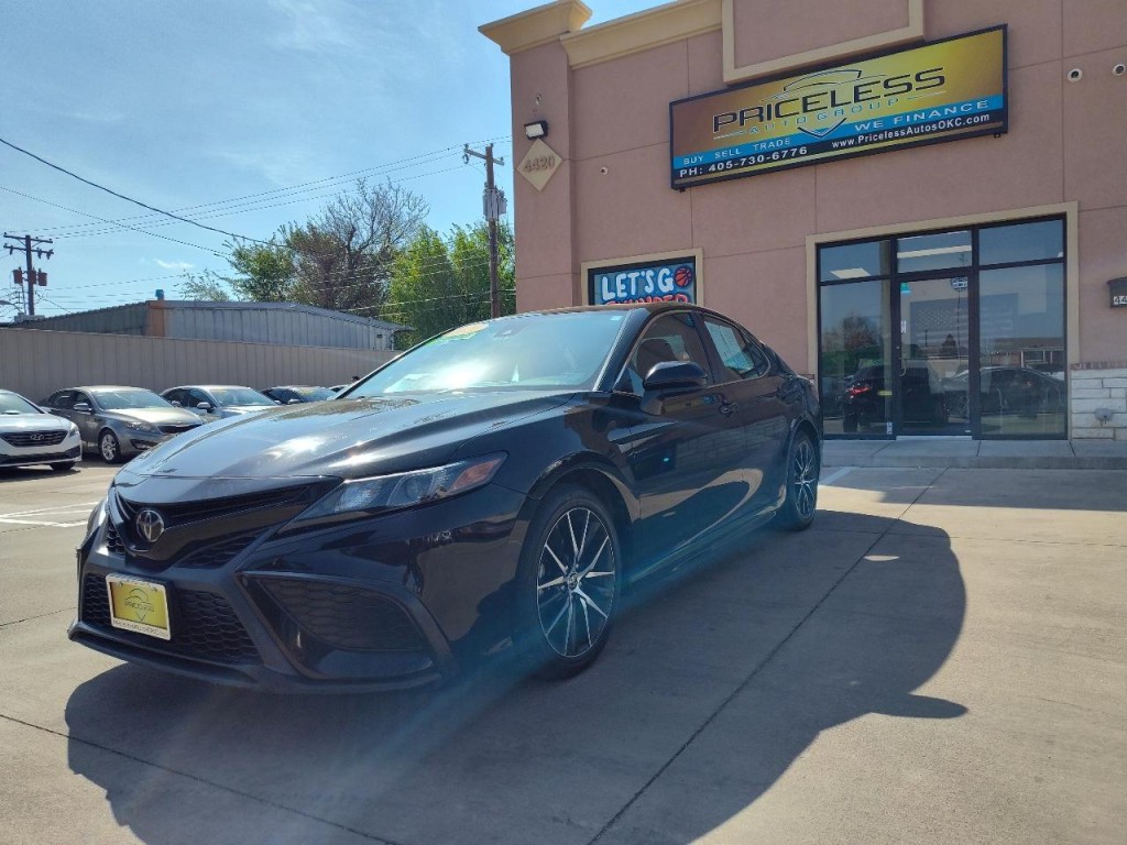 2021 Toyota Camry Image 8