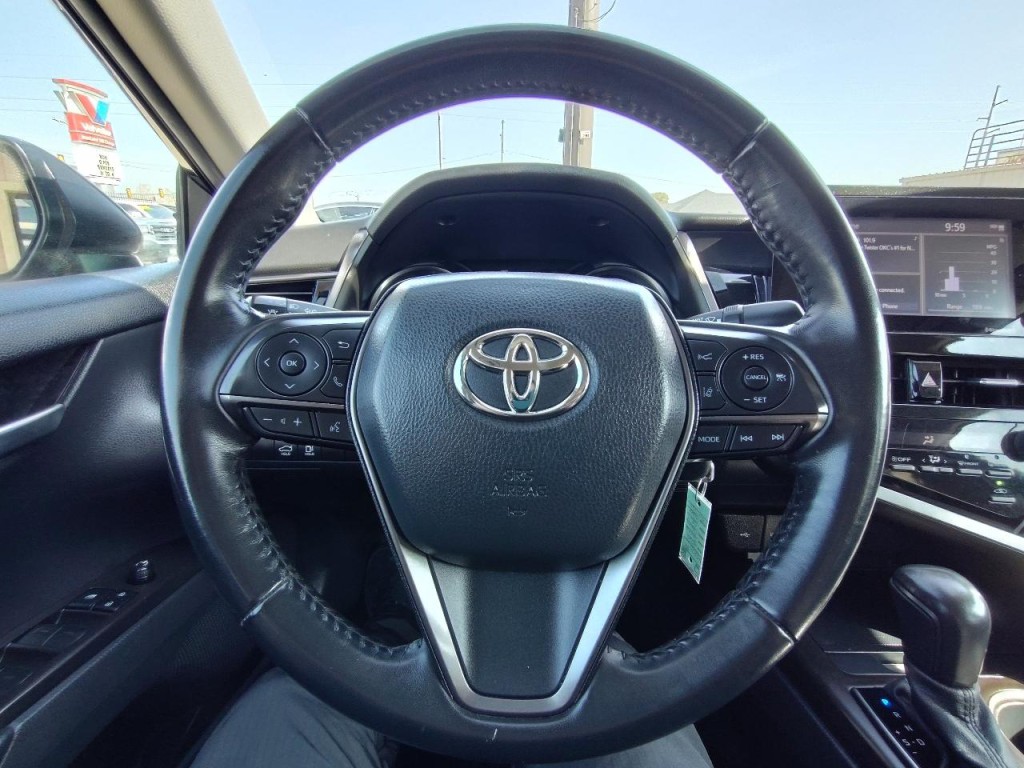 2021 Toyota Camry Image 16