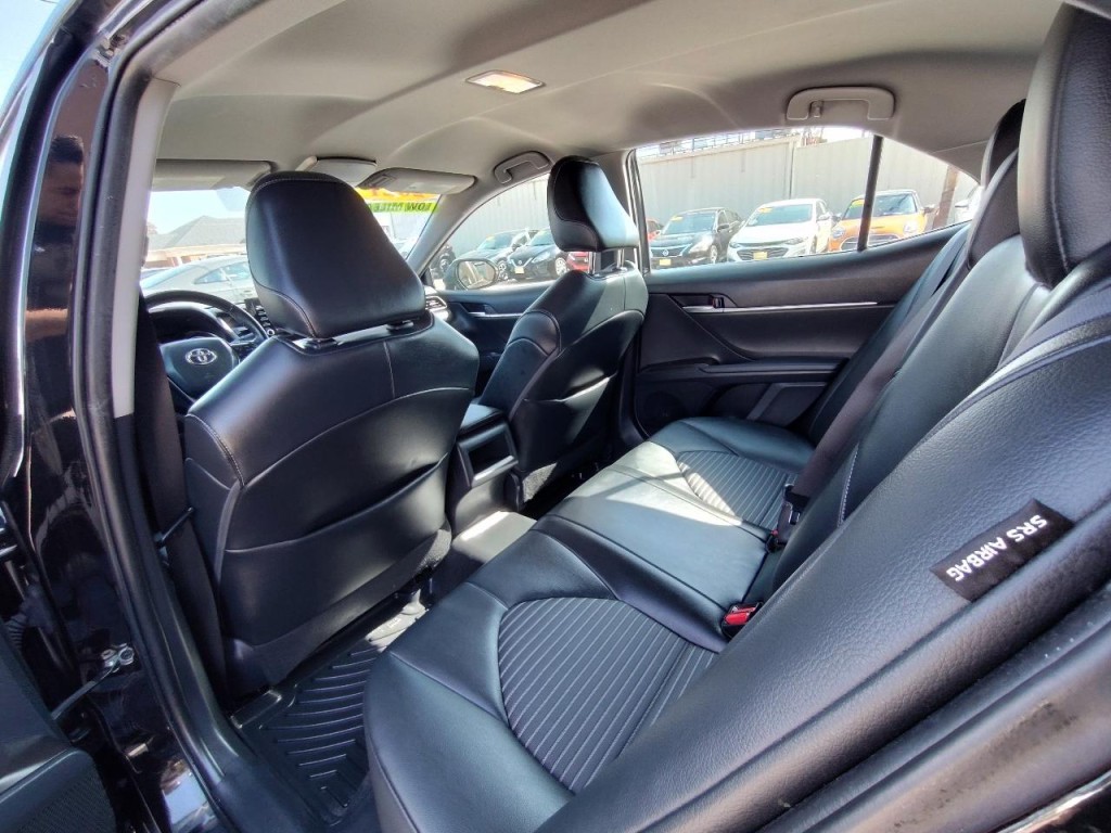 2021 Toyota Camry Image 31