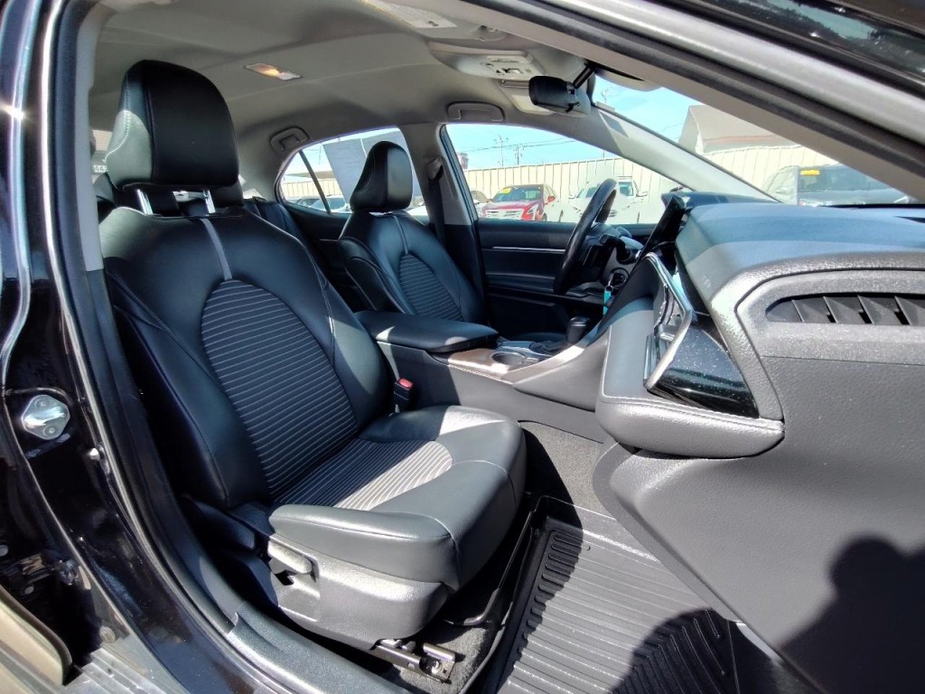 2021 Toyota Camry Image 41