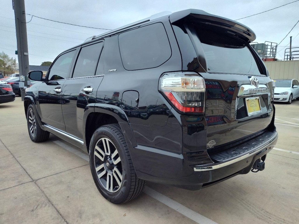 2018 Toyota 4Runner Image 6