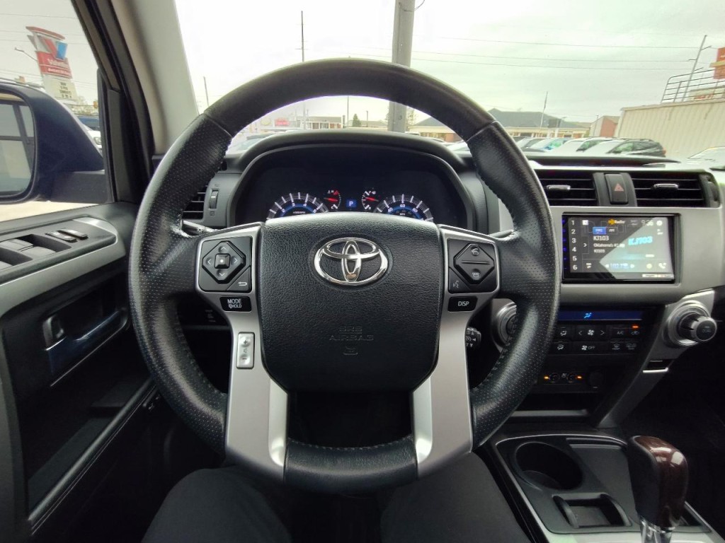 2018 Toyota 4Runner Image 17