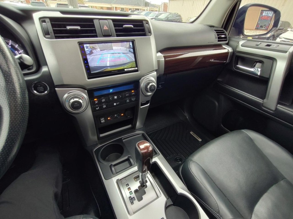 2018 Toyota 4Runner Image 21