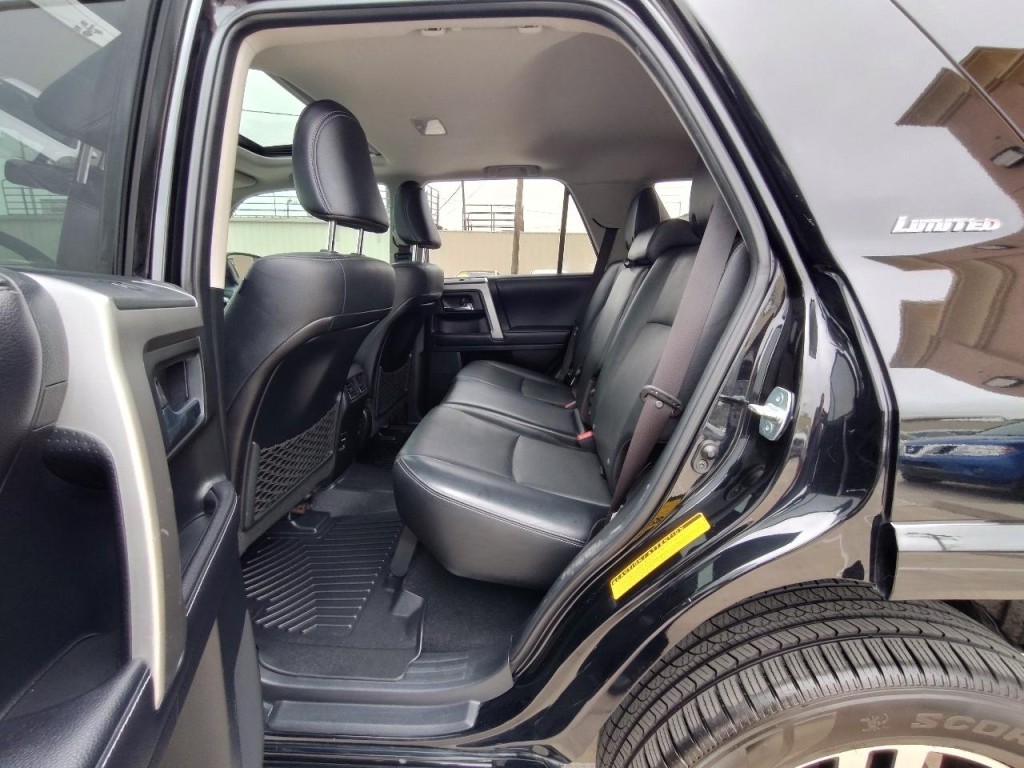 2018 Toyota 4Runner Image 26