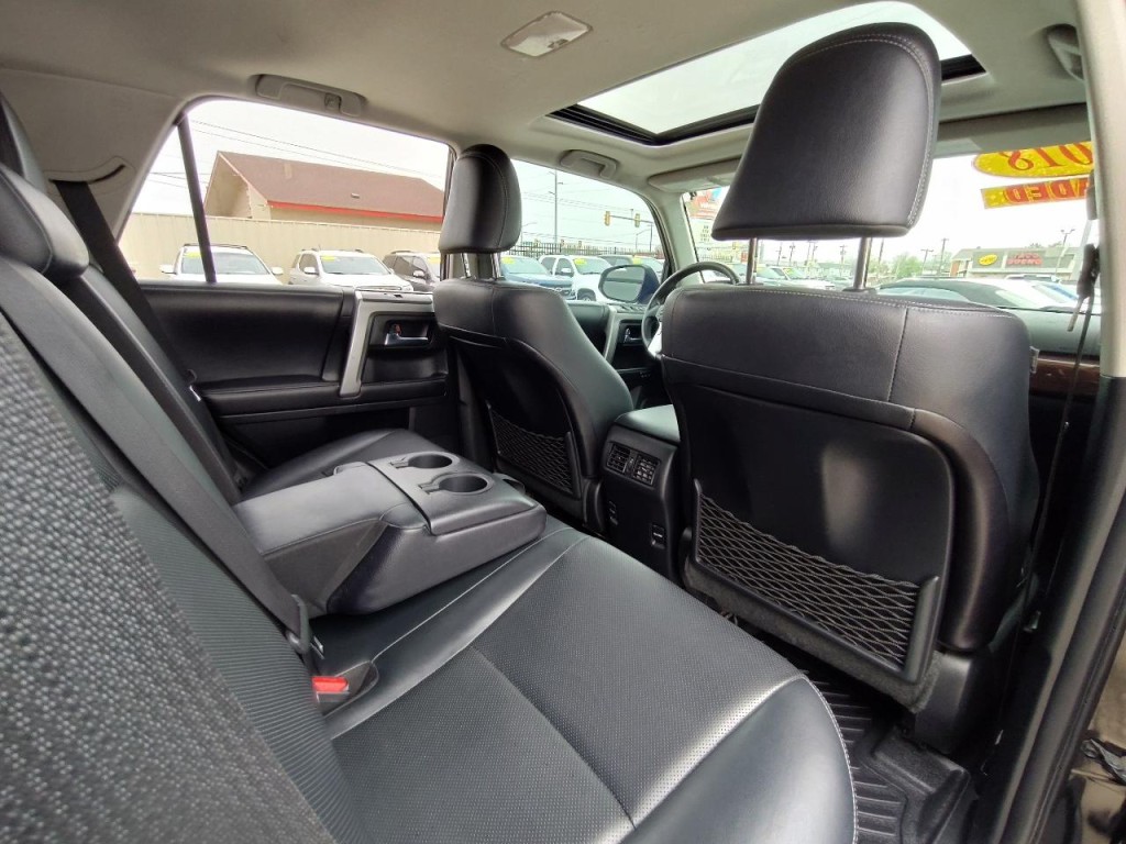 2018 Toyota 4Runner Image 33