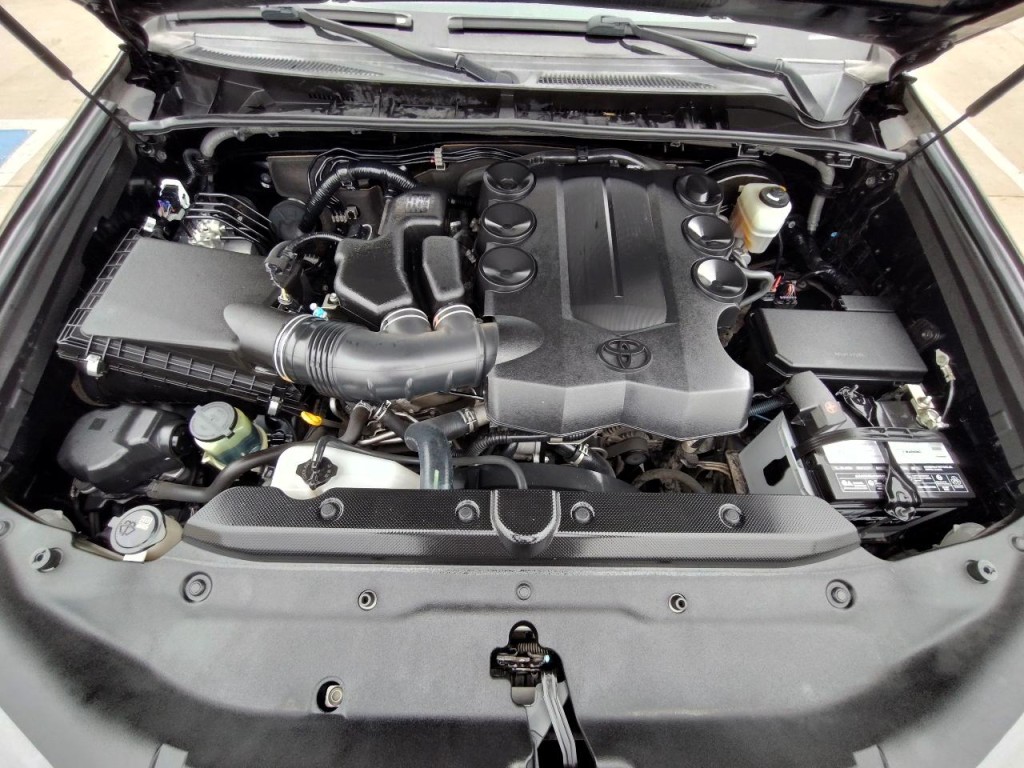 2018 Toyota 4Runner Image 40