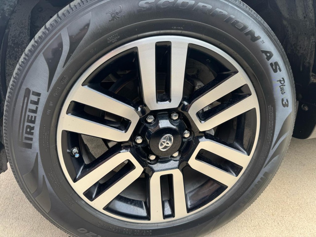 2018 Toyota 4Runner Image 42