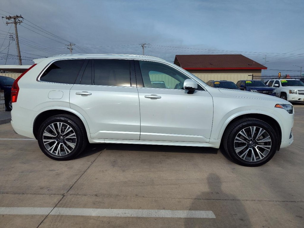 2020 Volvo XC90 Image 3
