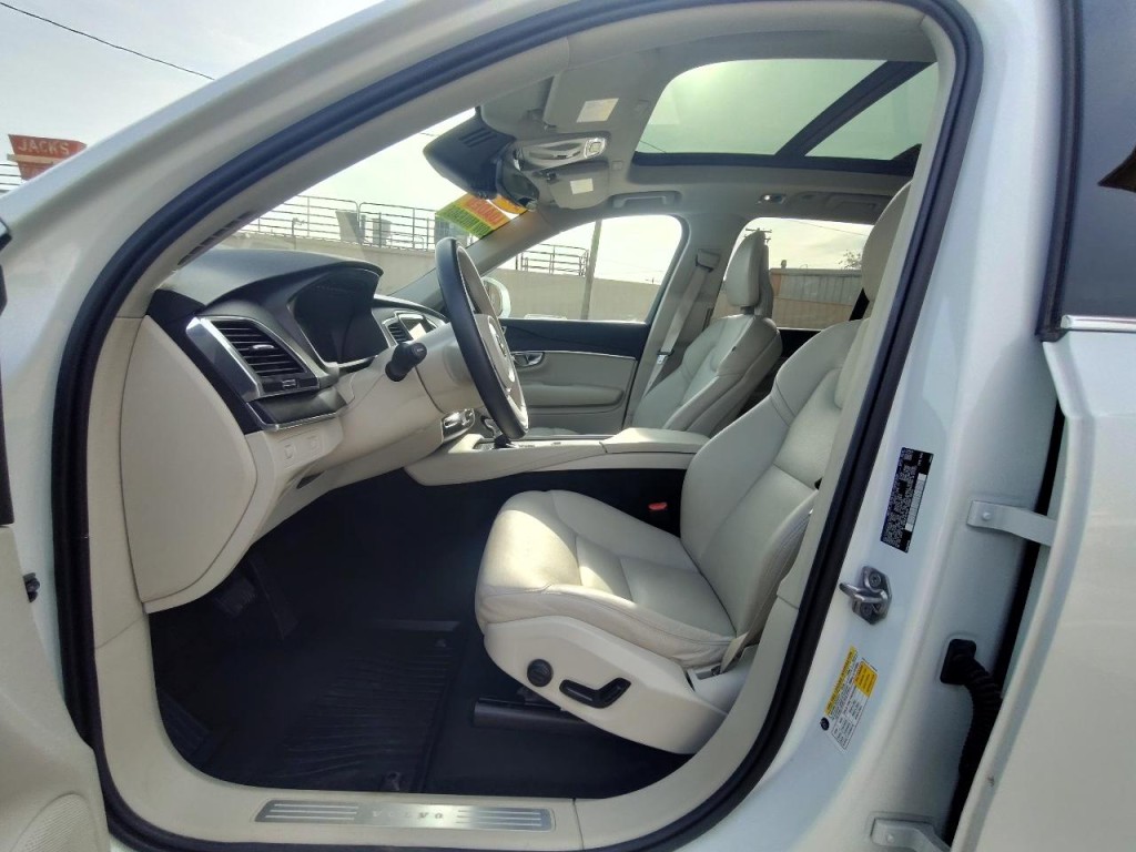2020 Volvo XC90 Image 15