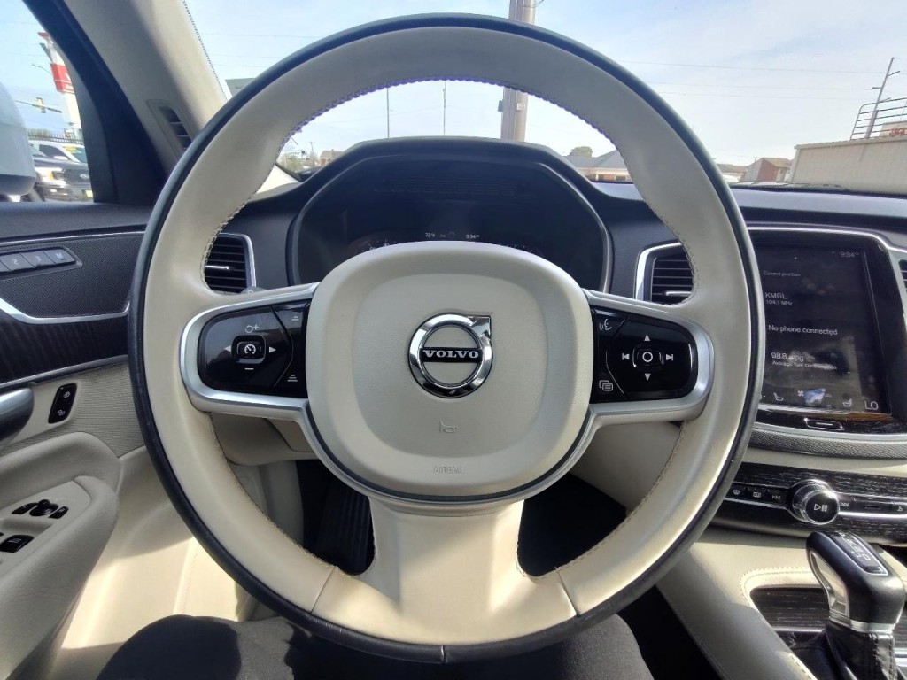 2020 Volvo XC90 Image 18