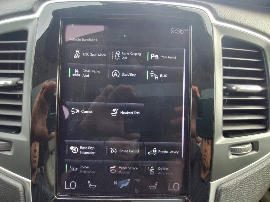 2020 Volvo XC90 Image 30