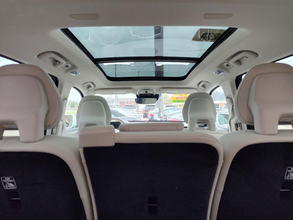 2020 Volvo XC90 Image 35