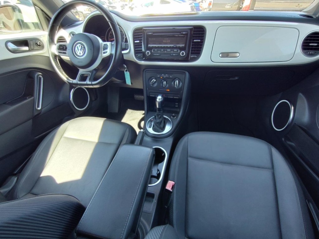 2014 Volkswagen Beetle Image 27