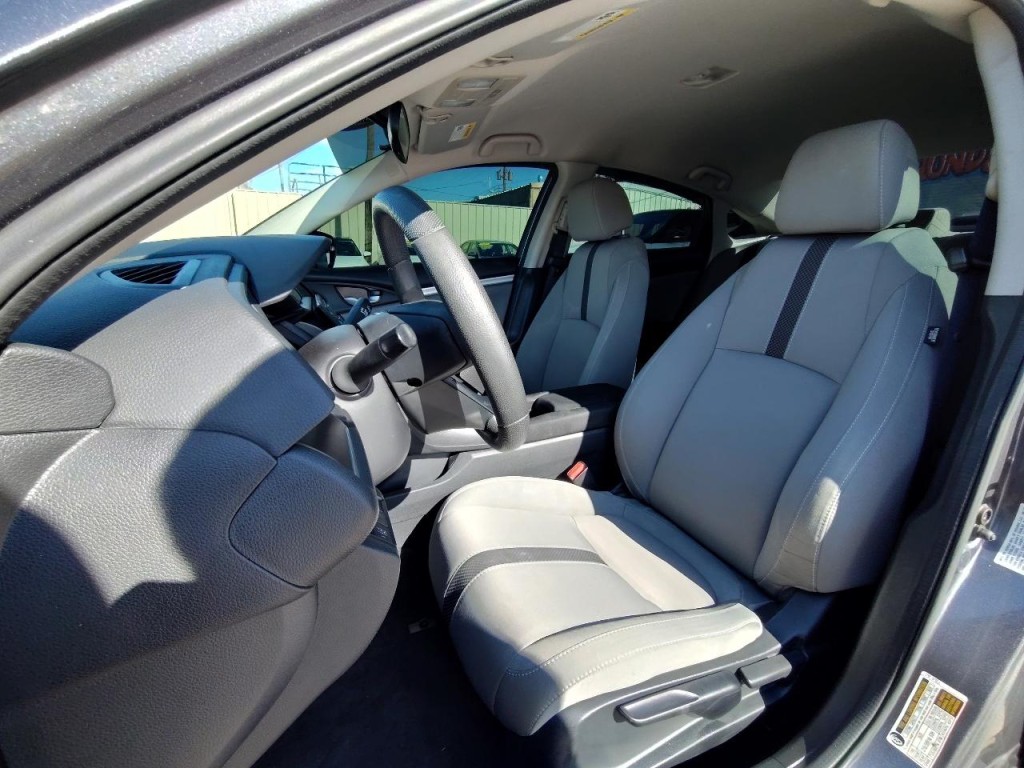 2019 Honda Civic Image 15