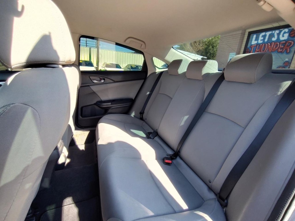 2019 Honda Civic Image 29