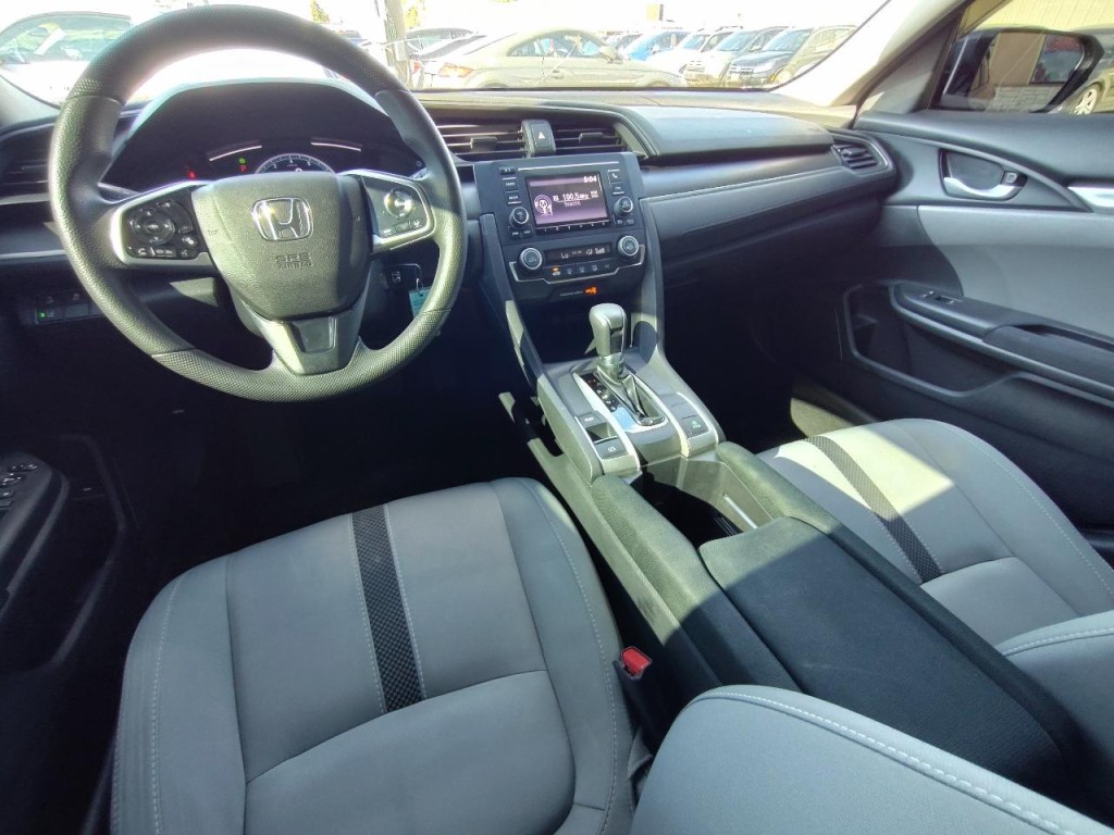 2019 Honda Civic Image 32