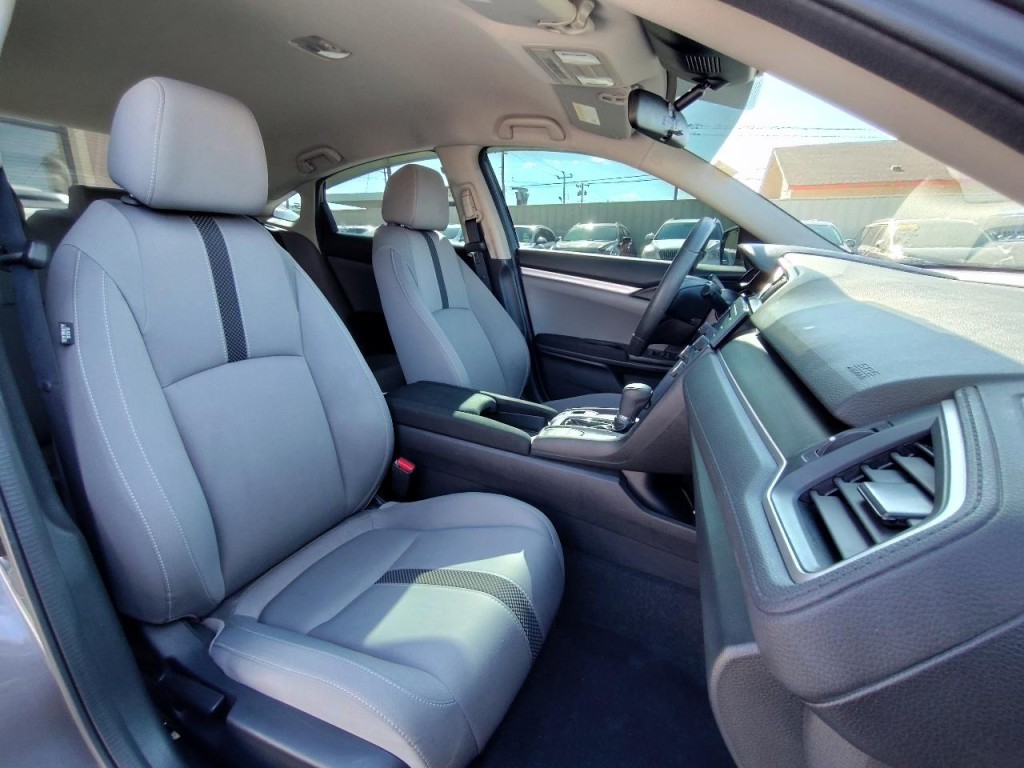 2019 Honda Civic Image 40
