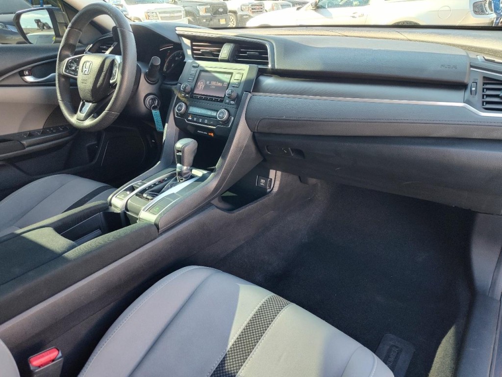 2019 Honda Civic Image 41