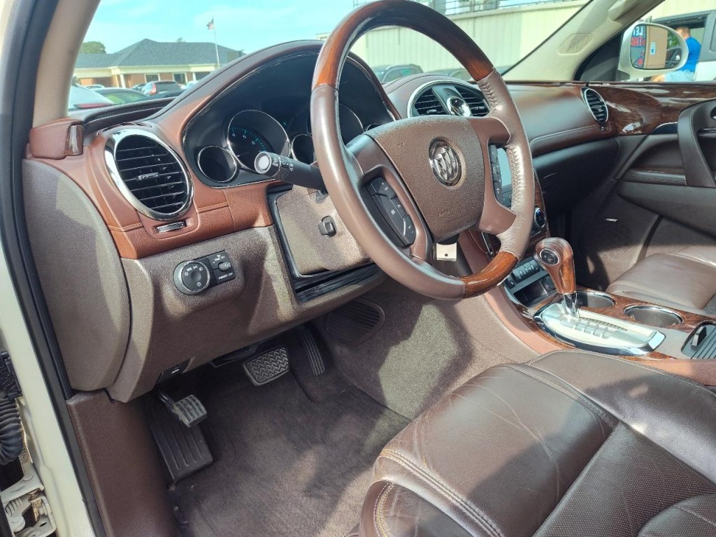 2014 Buick Enclave Image 16