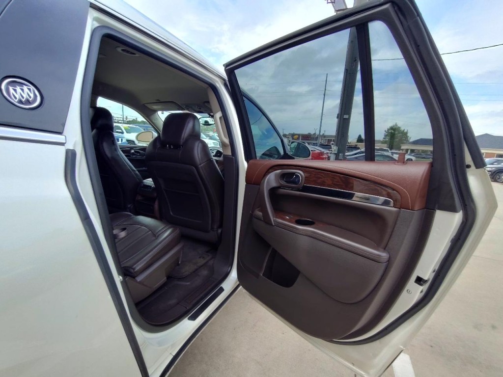 2014 Buick Enclave Image 38