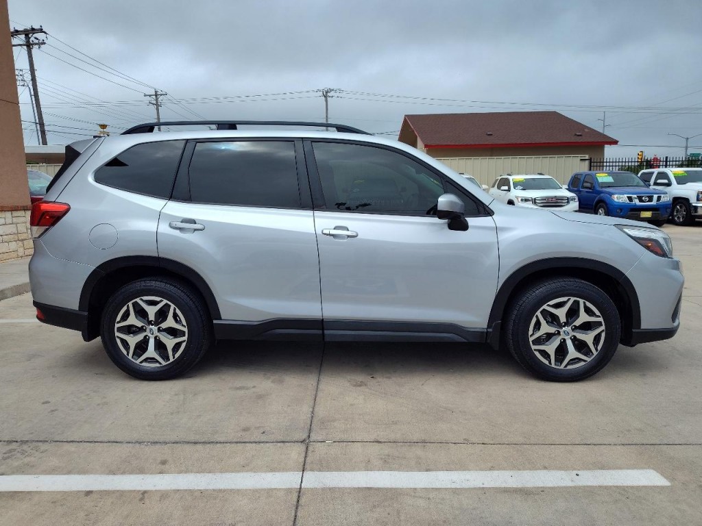 2019 Subaru Forester Image 3