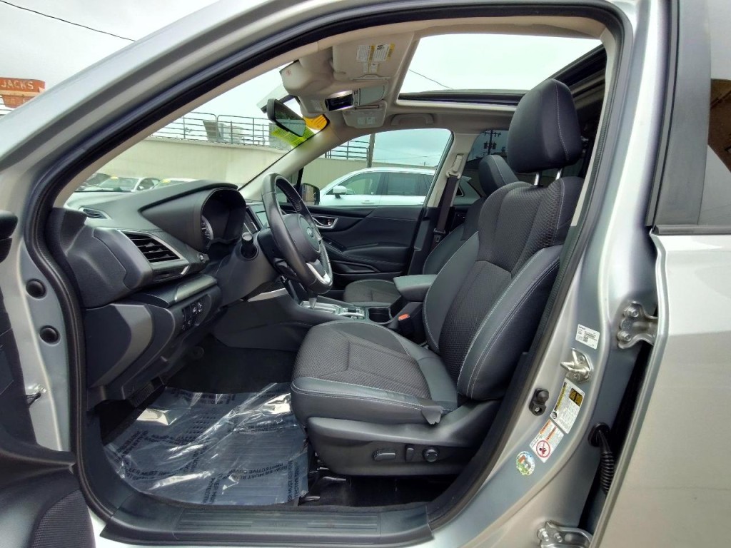 2019 Subaru Forester Image 14