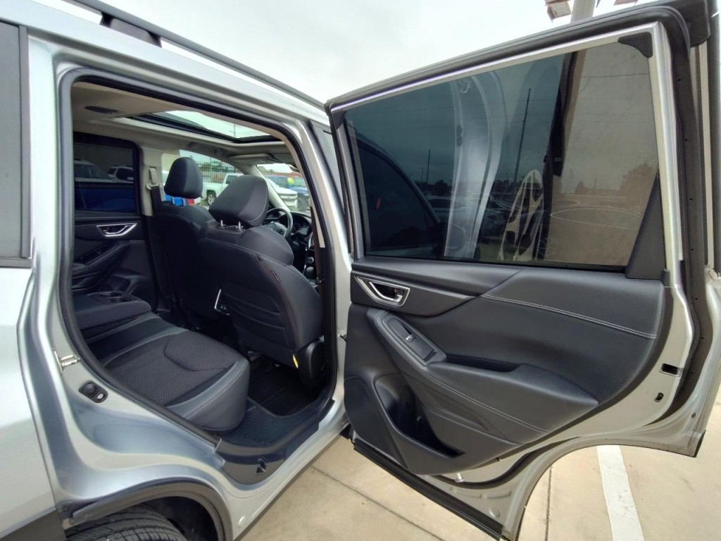 2019 Subaru Forester Image 39