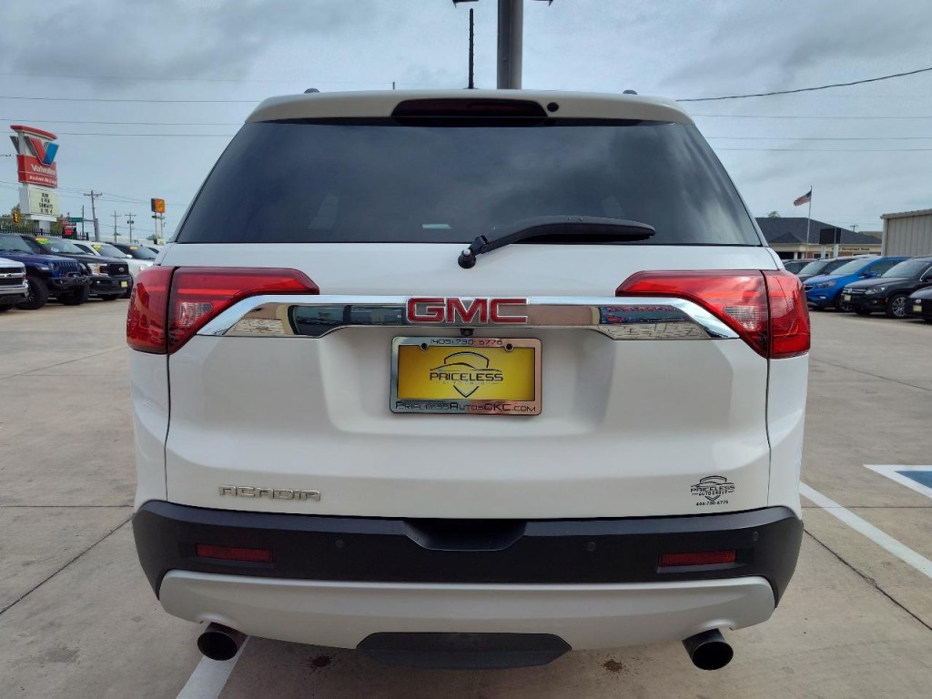 2017 GMC Acadia Image 5