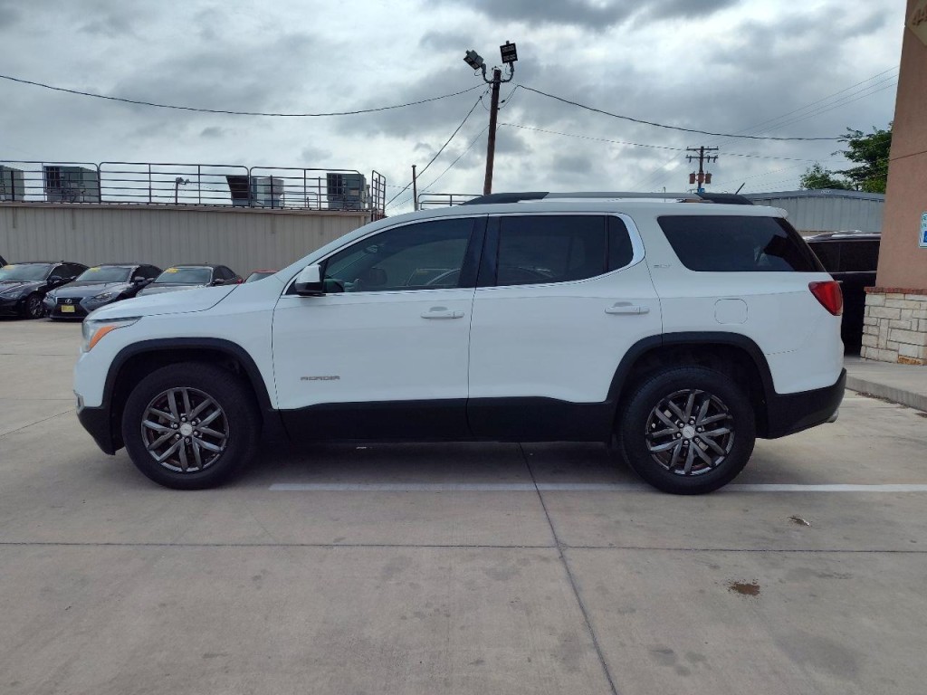 2017 GMC Acadia Image 7