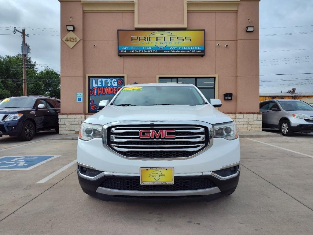 2017 GMC Acadia Image 9