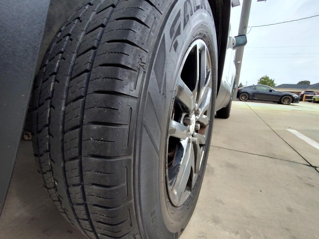 2017 GMC Acadia Image 11