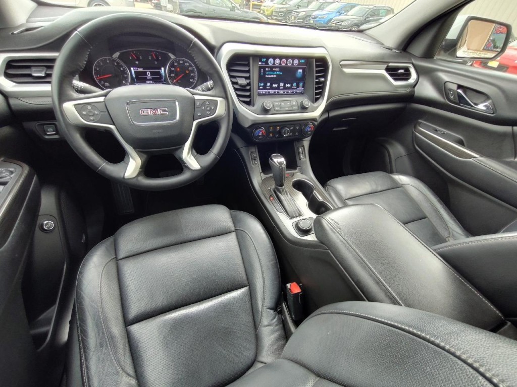 2017 GMC Acadia Image 30