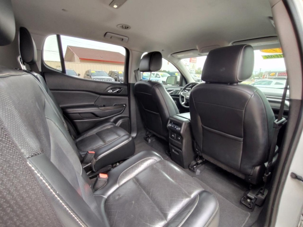 2017 GMC Acadia Image 41