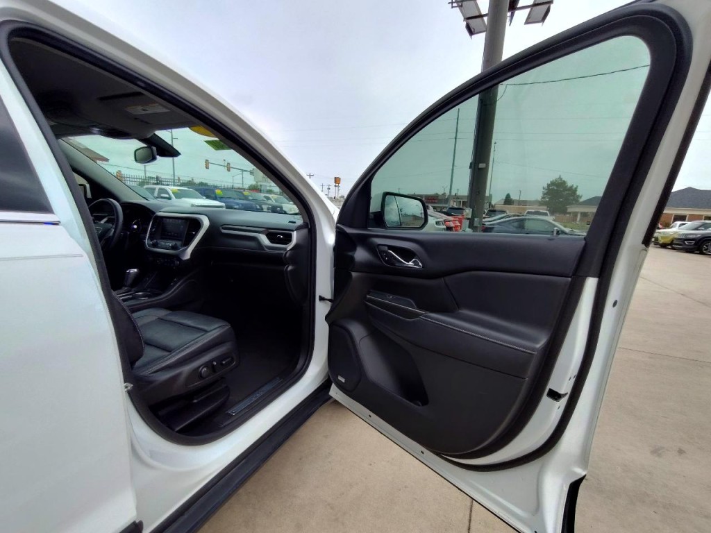 2017 GMC Acadia Image 43